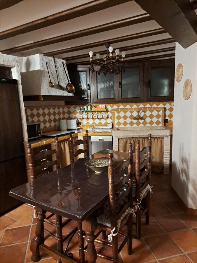 Casa Rural La Bodega, Ofrece Cata De Vino Gratis Horche Kültér fotó