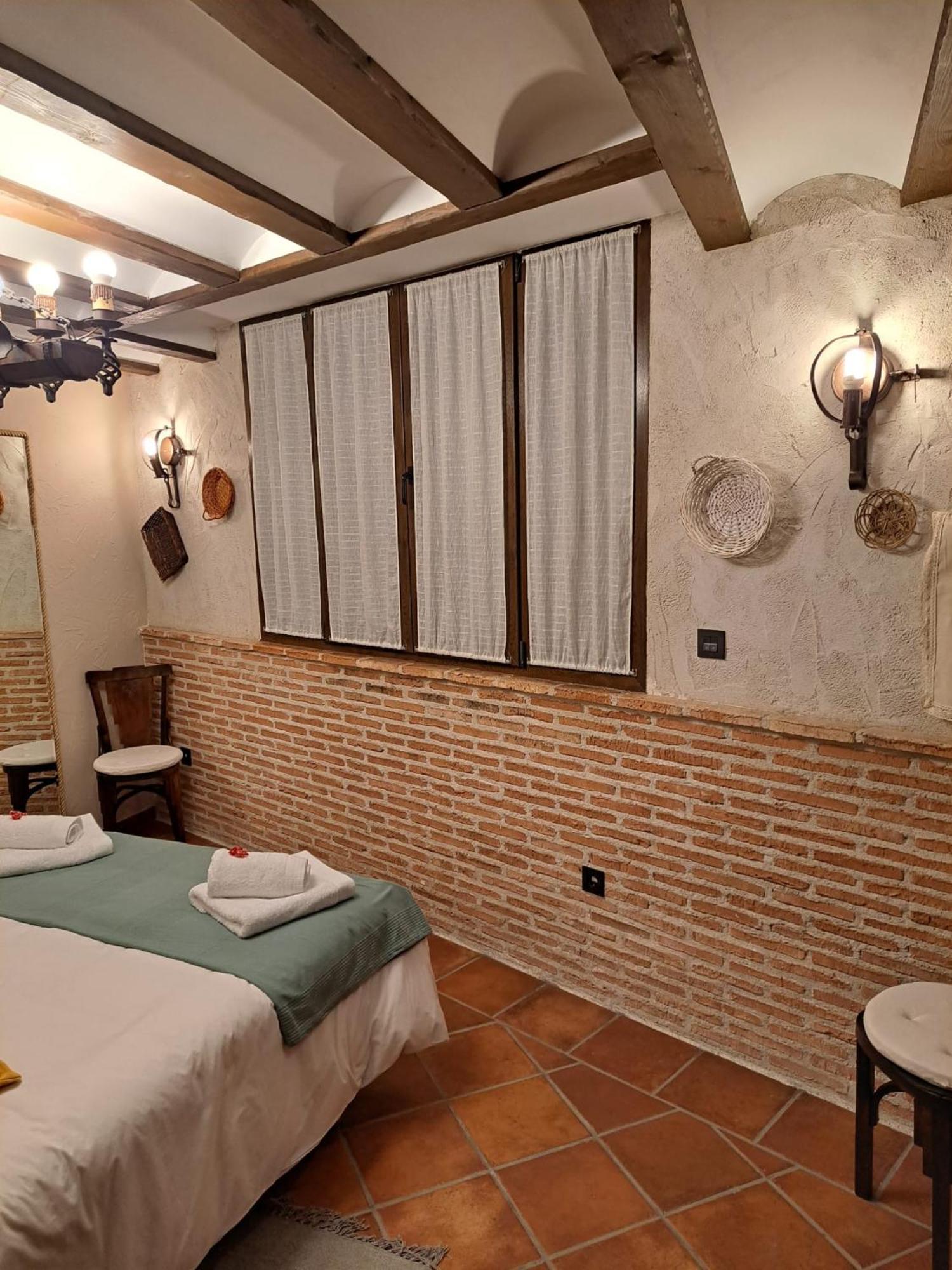 Casa Rural La Bodega, Ofrece Cata De Vino Gratis Horche Kültér fotó