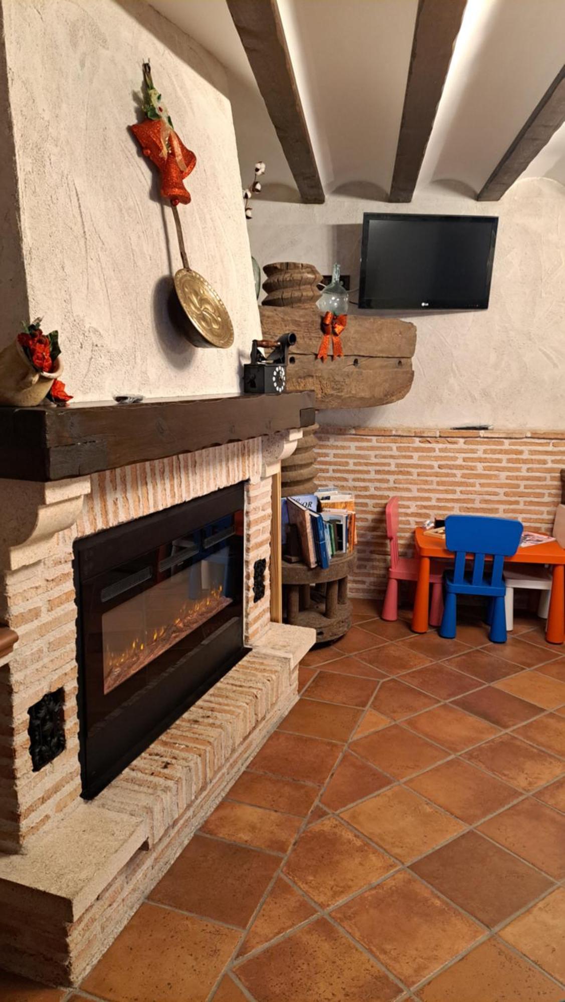 Casa Rural La Bodega, Ofrece Cata De Vino Gratis Horche Kültér fotó